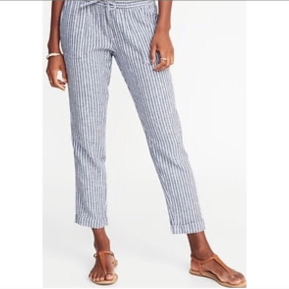 Old Navy striped leg crop pants